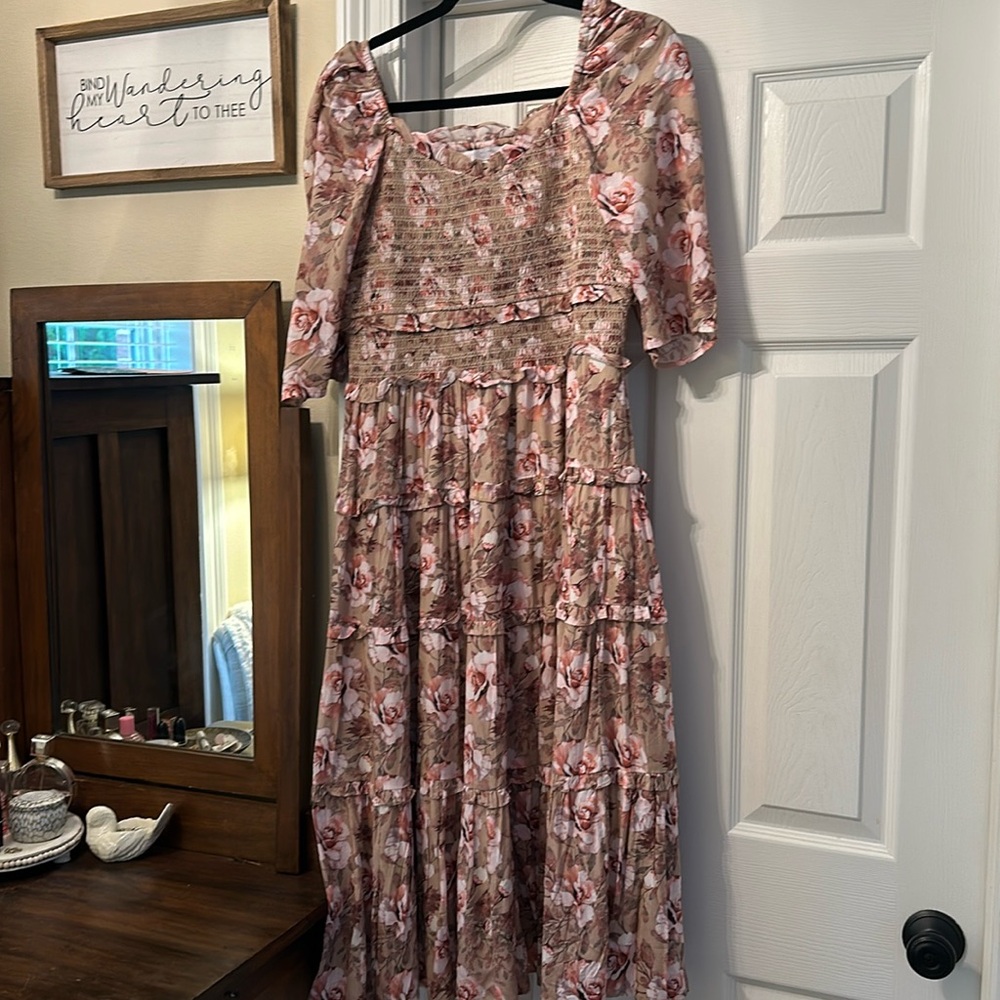 Ivy City Co. Floral Midi Dress - Pink and Cream